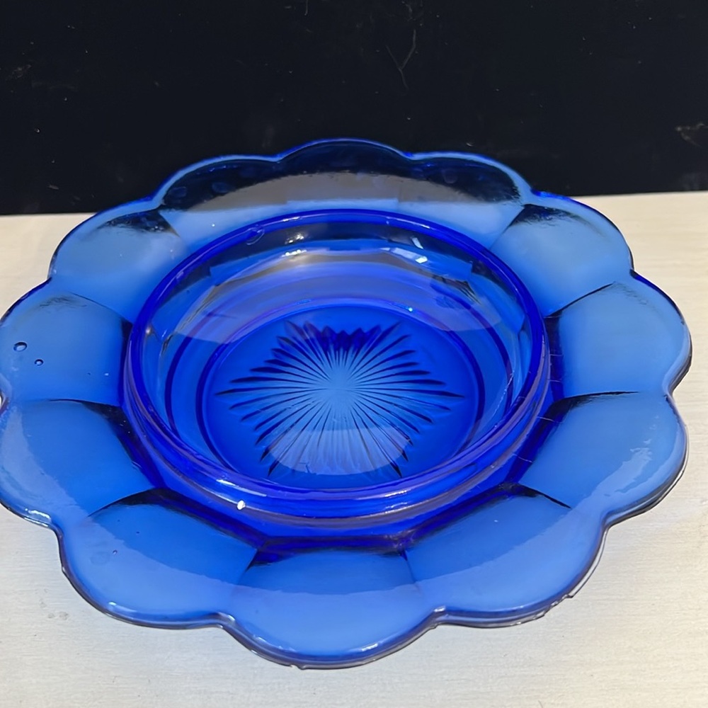 Vintage Blue Glass Butter Dish - Picture 3 of 4